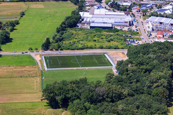 Luftbild von Sportplatz Minderslachen, in Kandel im Bundesland Rheinland-Pfalz, Deutschland