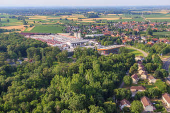 Luftaufnahme von Fa. Weber-Haus im Ortsteil Linx in Rheinau im Bundesland Baden-Württemberg, Deutschland