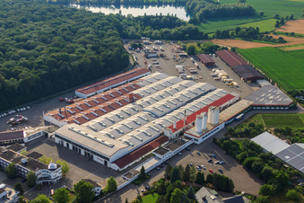 Fa. Weber-Haus im Ortsteil Linx in Rheinau im Bundesland Baden-Württemberg, Deutschland aus der Luft