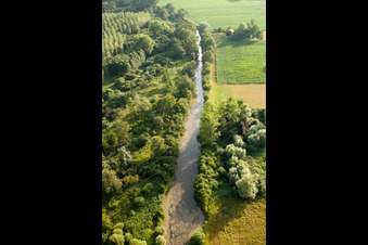Drohnenaufname von Gambsheim im Bundesland Bas-Rhin, Frankreich