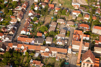 Drohnenaufname von Bischwiller im Bundesland Bas-Rhin, Frankreich