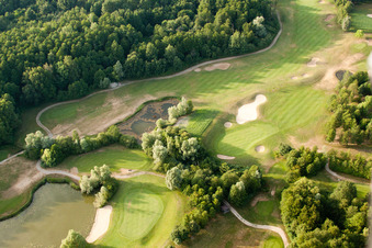 Soufflenheim , Golfclub Soufflenheim Baden-Baden im Bundesland Bas-Rhin, Frankreich aus der Luft betrachtet