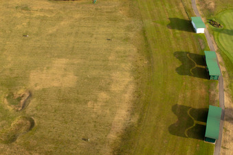Luftaufnahme von Soufflenheim , Golfclub Soufflenheim Baden-Baden im Bundesland Bas-Rhin, Frankreich