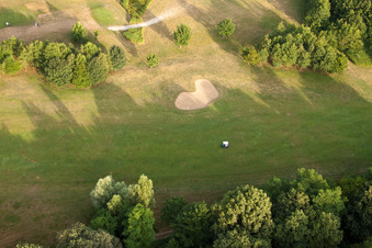 Soufflenheim , Golfclub Soufflenheim Baden-Baden im Bundesland Bas-Rhin, Frankreich vom Flugzeug aus