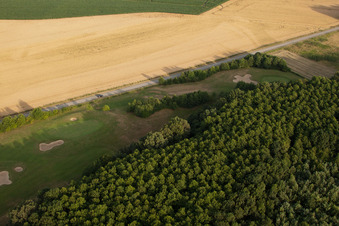Soufflenheim , Golfclub Soufflenheim Baden-Baden im Bundesland Bas-Rhin, Frankreich von oben