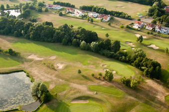 Soufflenheim , Golfclub Soufflenheim Baden-Baden im Bundesland Bas-Rhin, Frankreich aus der Luft betrachtet