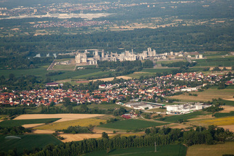 Drohnenbild von Beinheim im Bundesland Bas-Rhin, Frankreich