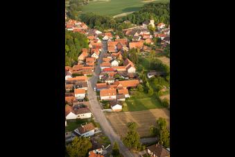 Neewiller-près-Lauterbourg im Bundesland Bas-Rhin, Frankreich aus der Luft