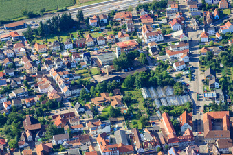Neue Landstr in Rülzheim im Bundesland Rheinland-Pfalz, Deutschland