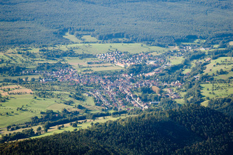 Drohnenaufname von Lembach im Bundesland Bas-Rhin, Frankreich