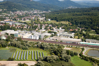 Luftbild von Baden-Oos, Biologische Heilmittel Heel in Baden-Baden im Bundesland Baden-Württemberg, Deutschland