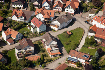 Gartenstraße x Mattenweg im Ortsteil Gallenbach in Baden-Baden im Bundesland Baden-Württemberg, Deutschland
