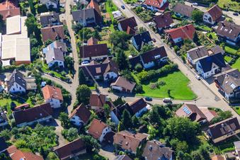 Luftaufnahme von Weinsteige x Gartenstr im Ortsteil Gallenbach in Baden-Baden im Bundesland Baden-Württemberg, Deutschland