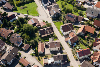 Schrägluftbild von Gartenstraße x Mattenweg im Ortsteil Gallenbach in Baden-Baden im Bundesland Baden-Württemberg, Deutschland