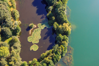 Baggersee Max-Jordan-See im Ortsteil Urloffen in Appenweier im Bundesland Baden-Württemberg, Deutschland