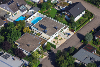 Fasanenstr im Ortsteil Vimbuch in Bühl im Bundesland Baden-Württemberg, Deutschland aus der Drohnenperspektive