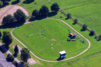 Reittrainingsplätze des Vetrihof in Muggensturm im Bundesland Baden-Württemberg, Deutschland