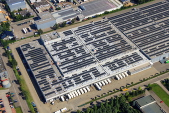 Industriegebiet Heinkelstraße mit Tirecorp und IHLE Tires GmbH in Muggensturm im Bundesland Baden-Württemberg, Deutschland