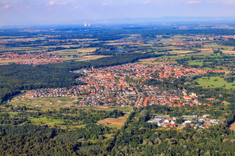 Luftbild von Stadtansicht von Westen in Jockgrim im Bundesland Rheinland-Pfalz, Deutschland