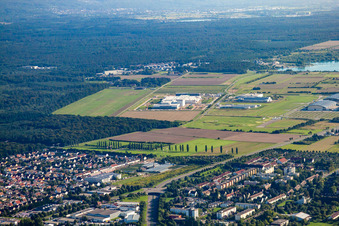 Segelflugplatz Rheinstetten im Ortsteil Forchheim im Bundesland Baden-Württemberg, Deutschland