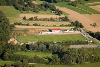 Luftbild von Auerbach, Pneuhage Stadion in Karlsbad im Bundesland Baden-Württemberg, Deutschland