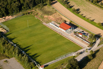 Auerbach, Pneuhage Stadion in Karlsbad im Bundesland Baden-Württemberg, Deutschland von oben gesehen