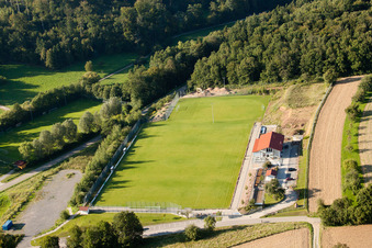 Drohnenaufname von Auerbach, Pneuhage Stadion in Karlsbad im Bundesland Baden-Württemberg, Deutschland