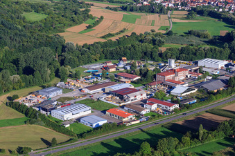 Gewerbegebiet Bunsenstr im Ortsteil Dietenhausen in Keltern im Bundesland Baden-Württemberg, Deutschland