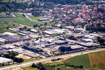 Schrägluftbild von Technikmuseum mit Tupolev und Concorde im Ortsteil Steinsfurt in Sinsheim im Bundesland Baden-Württemberg, Deutschland