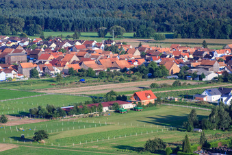 Aussiedlerhöfe in Hatzenbühl im Bundesland Rheinland-Pfalz, Deutschland