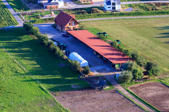 Luftaufnahme von Stall Schmitt in Hatzenbühl im Bundesland Rheinland-Pfalz, Deutschland