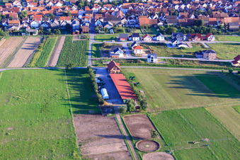 Schrägluftbild von Stall Schmitt in Hatzenbühl im Bundesland Rheinland-Pfalz, Deutschland