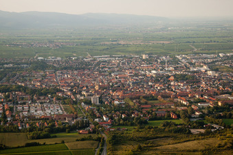 Landau von Süden in Landau in der Pfalz im Bundesland Rheinland-Pfalz, Deutschland