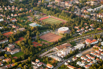 Stadion Landau, Jahnsportplatz und Rundsporthalle in Landau in der Pfalz im Bundesland Rheinland-Pfalz, Deutschland