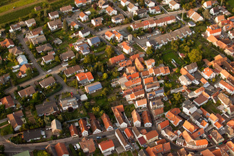 Godramstein, Neugasse in Landau in der Pfalz im Bundesland Rheinland-Pfalz, Deutschland von oben