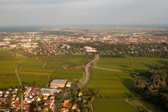 Landau-N von Godramstein aus in Landau in der Pfalz im Bundesland Rheinland-Pfalz, Deutschland