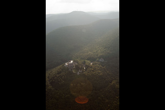 Hambach, Hambacher Schloß im Ortsteil Hambach an der Weinstraße in Neustadt an der Weinstraße im Bundesland Rheinland-Pfalz, Deutschland