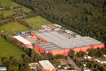 Luftaufnahme von Hornbach Logistikzentrum im Ortsteil Dreihof in Essingen im Bundesland Rheinland-Pfalz, Deutschland