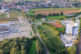 Gewerbegebiet Südpfalz Center und Dyckehoff Beton in Rohrbach im Bundesland Rheinland-Pfalz, Deutschland