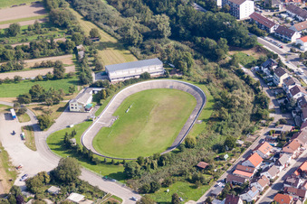 Stadion der Rennbahn des RV Badenia Linkenheim im Ortsteil Linkenheim in Linkenheim-Hochstetten im Bundesland Baden-Württemberg, Deutschland