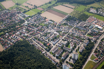 Kiefernweg im Ortsteil Büchig in Stutensee im Bundesland Baden-Württemberg, Deutschland