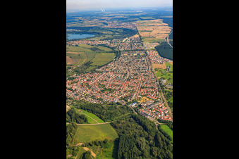 Eisenbahnstr im Ortsteil Eggenstein in Eggenstein-Leopoldshafen im Bundesland Baden-Württemberg, Deutschland
