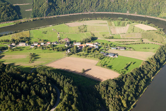 Ort in einer Saarschleife im Ortsteil Hamm in Taben-Rodt im Bundesland Rheinland-Pfalz, Deutschland
