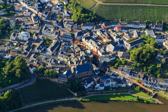 St. Laurentius am Saarufer im Ortsteil Beurig in Saarburg im Bundesland Rheinland-Pfalz, Deutschland