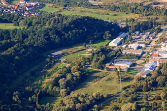 Segelflugzeug im Ortsteil Könen in Konz im Bundesland Rheinland-Pfalz, Deutschland