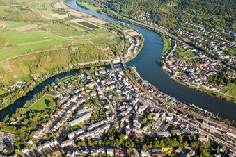 Uferbereiche entlang der Fluß- Mündung der Sauer in die Mosel in Wasserbillig in Grevenmacher, Luxemburg