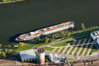 Schrägluftbild von Wasserbillig im Bundesland Grevenmacher, Luxemburg