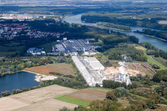 Drohnenaufname von Germersheim, Nolte-Möbel/Holzwerk GmbH im Bundesland Rheinland-Pfalz, Deutschland
