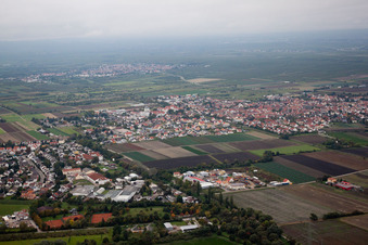 Luftbild von Lambsheim im Bundesland Rheinland-Pfalz, Deutschland