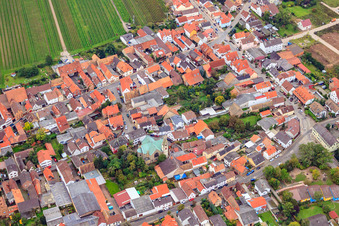 Protestantische Kirche Ellerstadt im Bundesland Rheinland-Pfalz, Deutschland